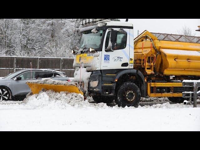 Storm Bert brings heavy snow to the UK