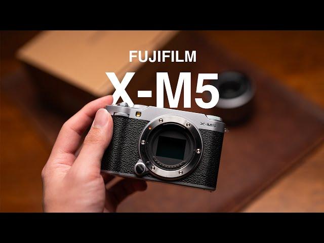 All Film Simulations For $799! Fujifilm X-M5 Hands-On