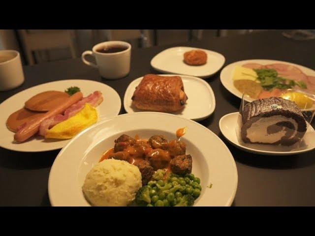 Eating at IKEA Korea / Korean street food