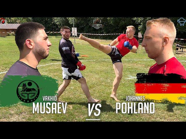 Chechen Grappler vs German Kickboxer | Streetfight | FCL