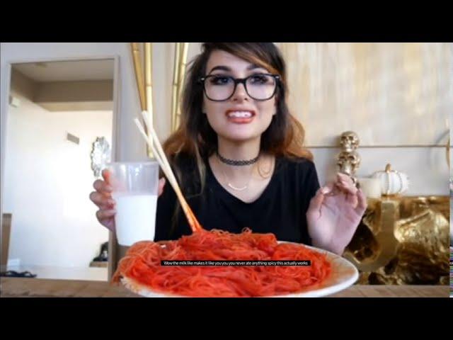 Beginners vs Pro spicy noodle challenge |Mukbang.