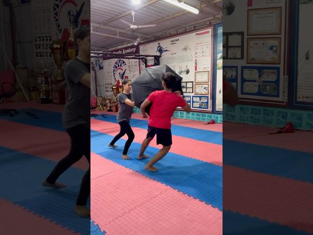 Girls self defence #girls #women #safety  #streetfighter #mma #action  #viralvideo #shorts #vkarate