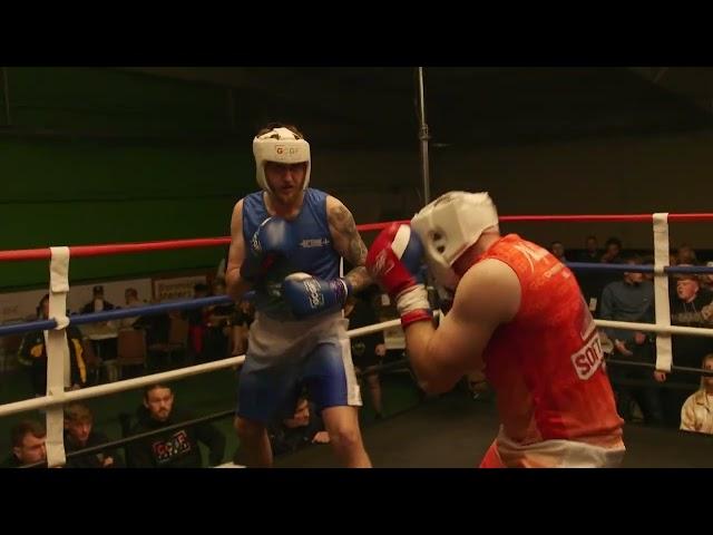 Dian Sawdon vs Aaron Bowman
