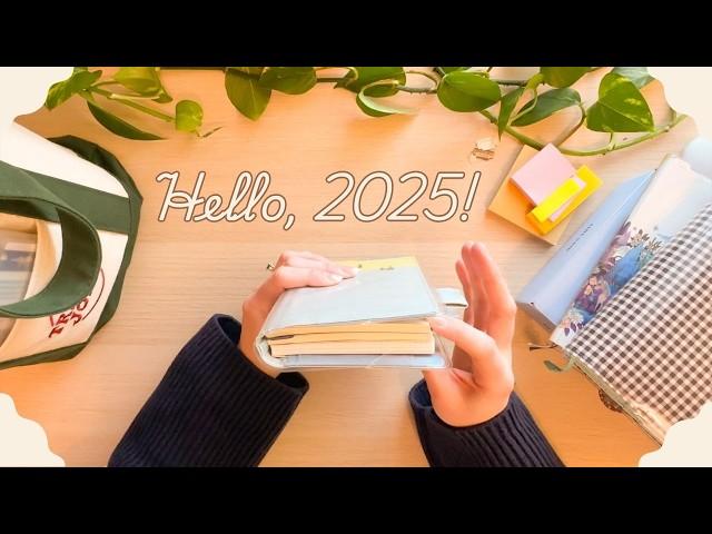 2025 Setup!  desk chat 3 - getting my hobonichi planners ready for the new year