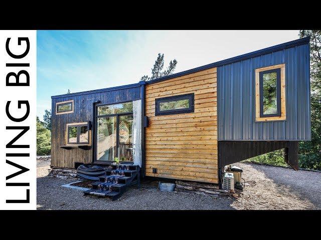 Absolutely Stunning Modern Luxury Tiny House