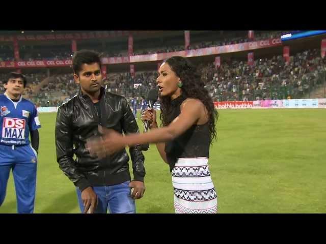 Indian Cricketer Vinay Kumar Karbonn Kamaal Catch - CCL4