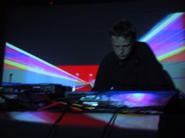SPOKE  music & visuals from radio concert DR P3 Trax 2001