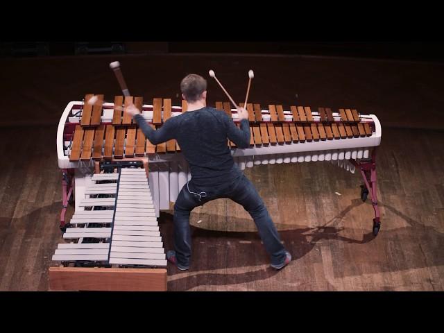 Emmanuel Séjourné: Attraction (short version) performed by Christoph Sietzen