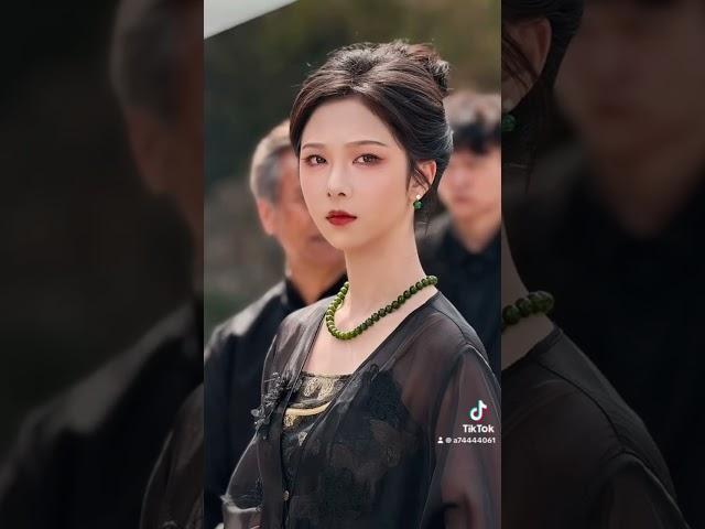短劇女神《朱茉顏》出生1998年9月30日天秤座170顏值優、演技絕佳，喜歡她的可以去YT、劇迷、B站，或者Google搜尋她的名字，就能看到作品也可以去微博關注她