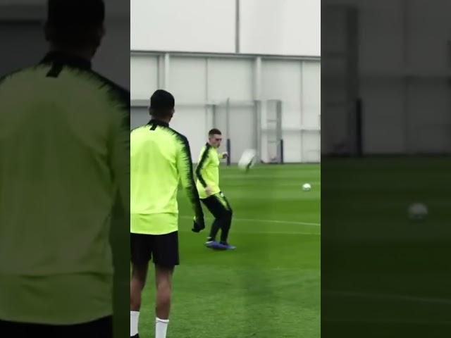 Mahrez First touch 