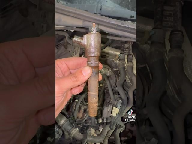 Had to get the injector puller services out for this one! Transit 2.0 Ecoblue