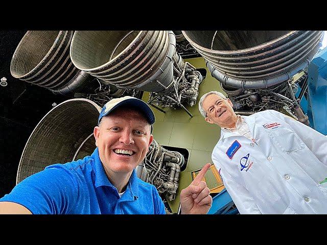 I Asked An Actual Apollo Engineer to Explain the Saturn 5 Rocket - Smarter Every Day 280