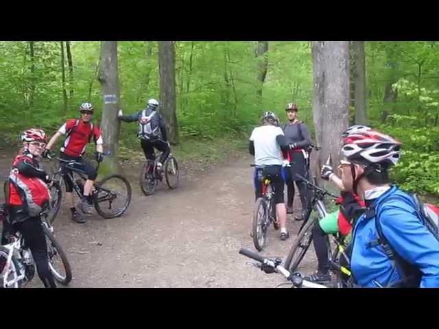 MOUNTAINBIKE WIEN - entspanntes Zusammenwarten nach dem Aufstieg zur Wienerhütte