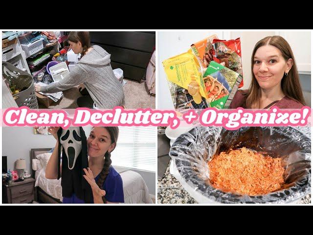 Cleaning, Decluttering, and Organizing Around My House 