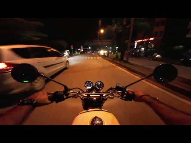 Royal Enfield Interceptor 650 night ride - city POV [4K]