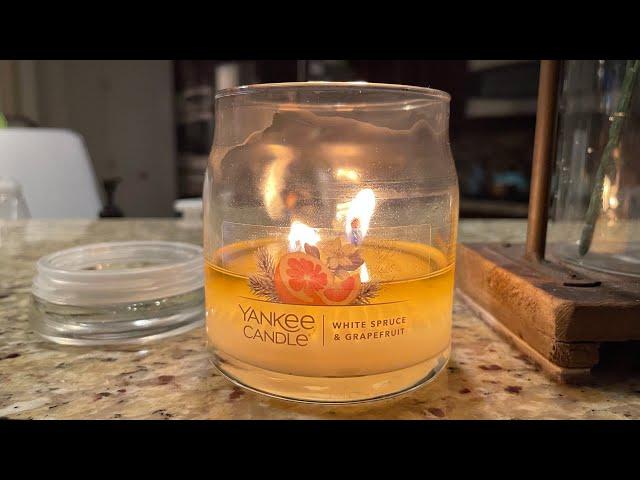 Candle Review: White Spruce and Grapefruit from Yankee Candle