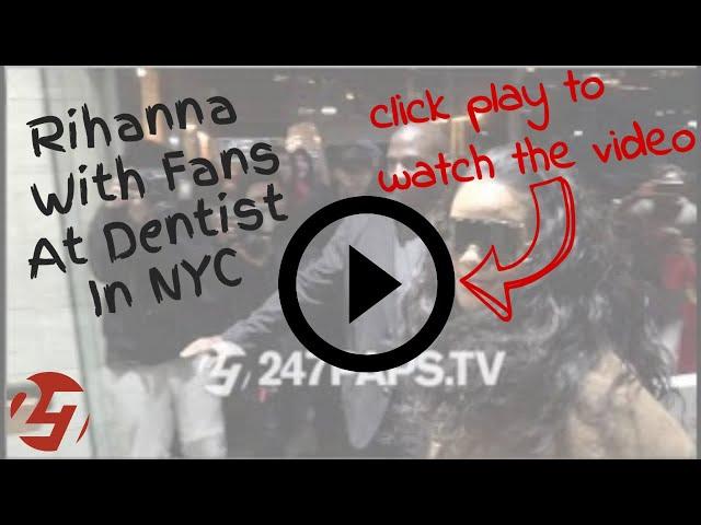 (EXCLUSIVE) Rihanna Stops for fans while Dentist visit in NYC 011519