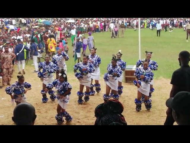 Watch our dance troupé perform during Nigeria's 62nd Independence Day Celebration @Oron Stadium