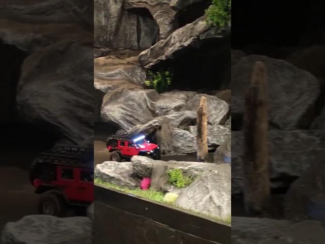 10sec Speed run through the mountains #rc #axial #scx24 #wltoys #tinytrucks #speedrun