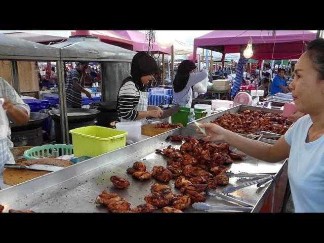 Pattaya, Thailand     Thepprasit Night Market   - Chon Buri