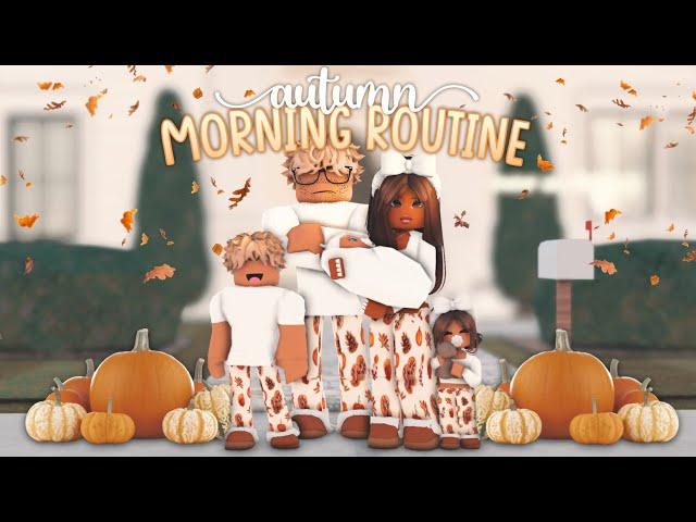 Aesthetic Family Autumn Morning Routine!!  | With Voices  | Roblox Berry Avenue Roleplay