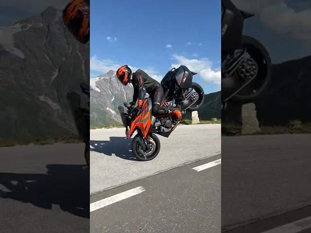 KTM 1290 SUPER DUKE GT - Brake check passed!