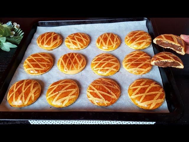 The biscuits melt in your mouth. good and easy that you will make every day!