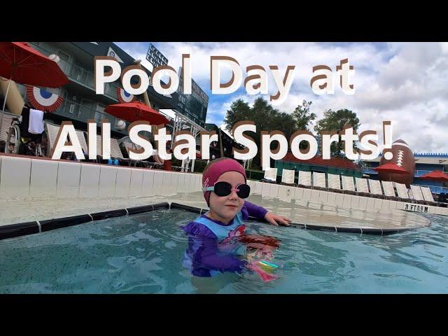 Disney World Vlog Day 4 | Hurricane Prep | Pool day at All Star Sports