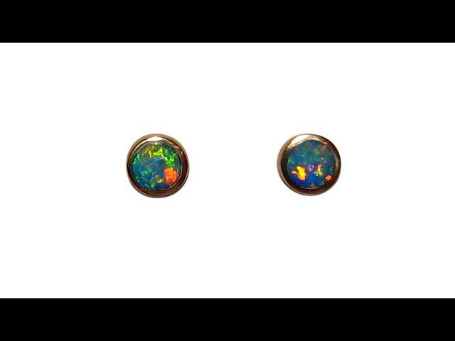 Small Round Opal Stud Earrings 18k Gold 6.2mm 8536 | FlashOpal