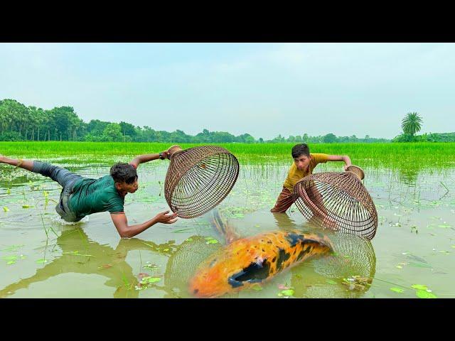 Unique Fishing Videos || Little Boys Catching Fish By Bamboo Tools Polo In The Village Bill 