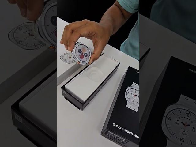 #unboxing #samsung Galaxy Watch Ultra In White#watch#youtubeshorts #smartwatch#shorts shor