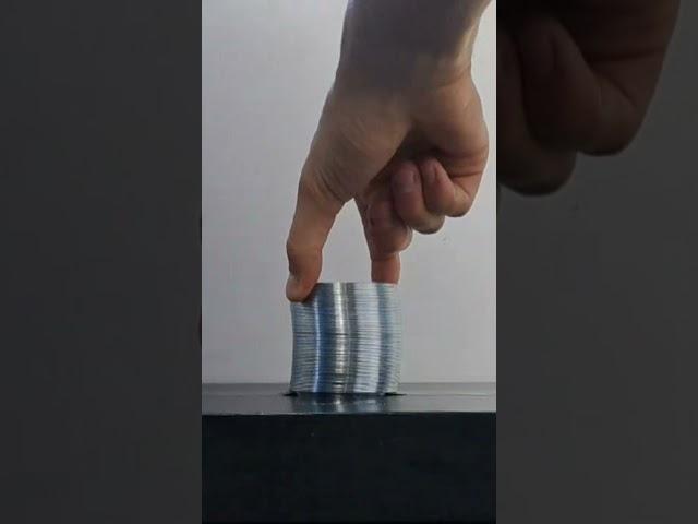 5. Dancing Slinky (IYPT 2025)