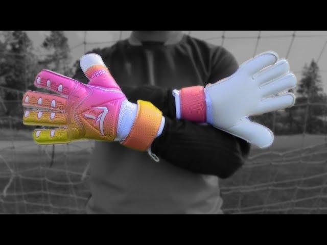 KRONIS AURUM GOALKEEPER GLOVE REVIEW