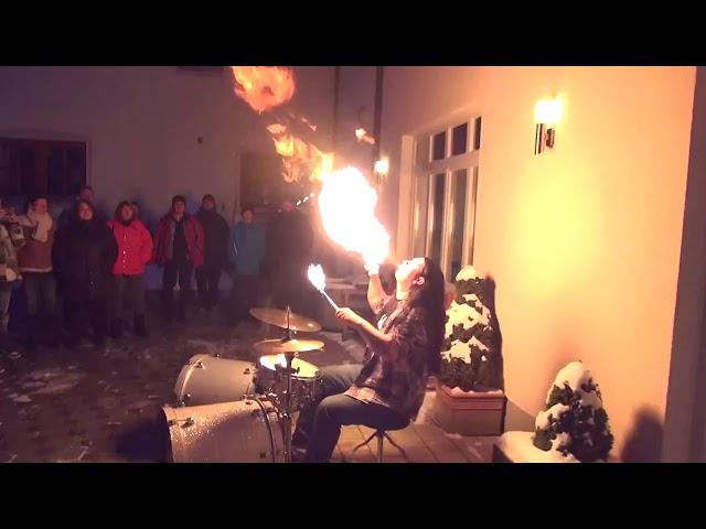 Fire drumming on a small Drumkit #firedrumming #Pyro #Fireshow #Feuer