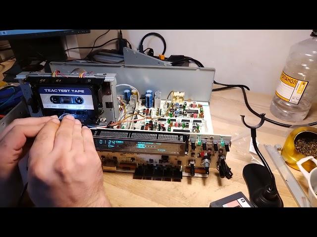 Teac V-970X контроль прохождения ленты по тракту. Зеркальная кассета и электронный микроскоп.