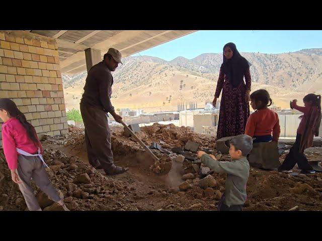 The construction master's effort to build a house for Sakineh