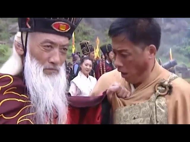 各门派混战，功夫小伙武功高强担当重任#爱果粒剪辑 #功夫 #中国电视剧#格斗 #mma #抗日 #武侠 #抗战#战争神剧#