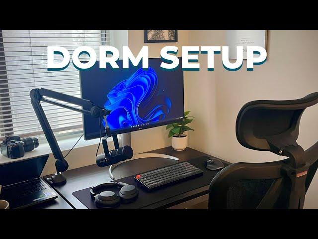 MINIMALIST DORM SETUP TOUR OF A PAKISTANI STUDENT IN THE USA!  