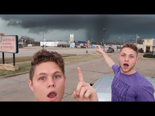 Tornado Chase (Texas Severe Tornado Outbreak)