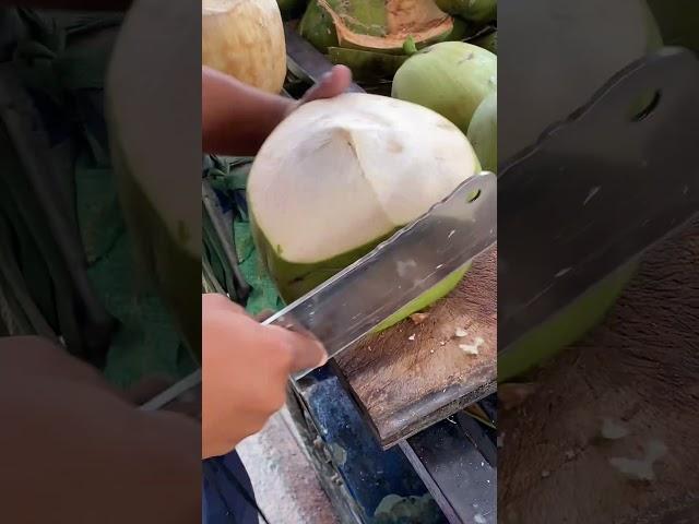 Big Fresh coconut water #viral #experiment