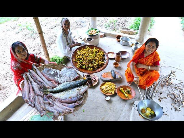 10 kg ওজনের নদীর ট্যাংরা মাছের পেটি ভাজা সঙ্গে লোটে মাছের ঝুড়ি ও নদীর বাটার ঝোল| Fish curry villfood