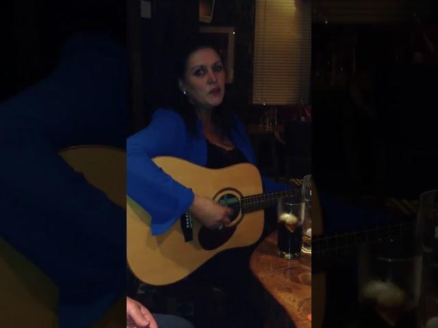 Jacqui G Mangan singing at Sean Collin's Bar Adare