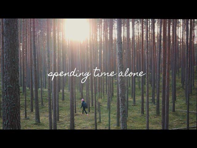 Spending Time Alone & Enjoying it | Healthy Grocery Shopping, Bog Hike & Exploring Pärnu