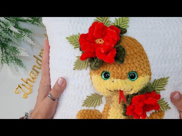 МК НАВОЛОЧКА С 3Д ЗМЕЙКОЙ | Crochet tutorial cushion cover with 3D snake #вязаниекрючком #pillow