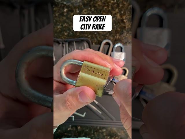  Easy Open Yale Lock w/ City Rake
