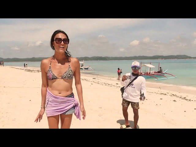 BB travels to Siargao 6 / Island hopping boat tour / Let’s go Naked