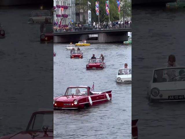 Amphibious Car Parade    #Experiences #Molten #MoltenImmersiveArt #MoltenAffect #DorothyDiStefano