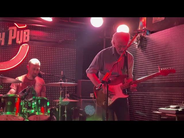 Süleyman Bağcıoğlu & Burak Güven - little wing cover