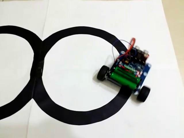 KSB037 micro:bit Motor Tracking DEMO
