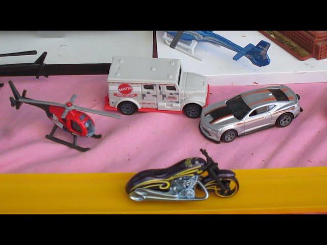 Scorchin' Scooter Motorcycle Hot Wheels Toy Unboxing and Review